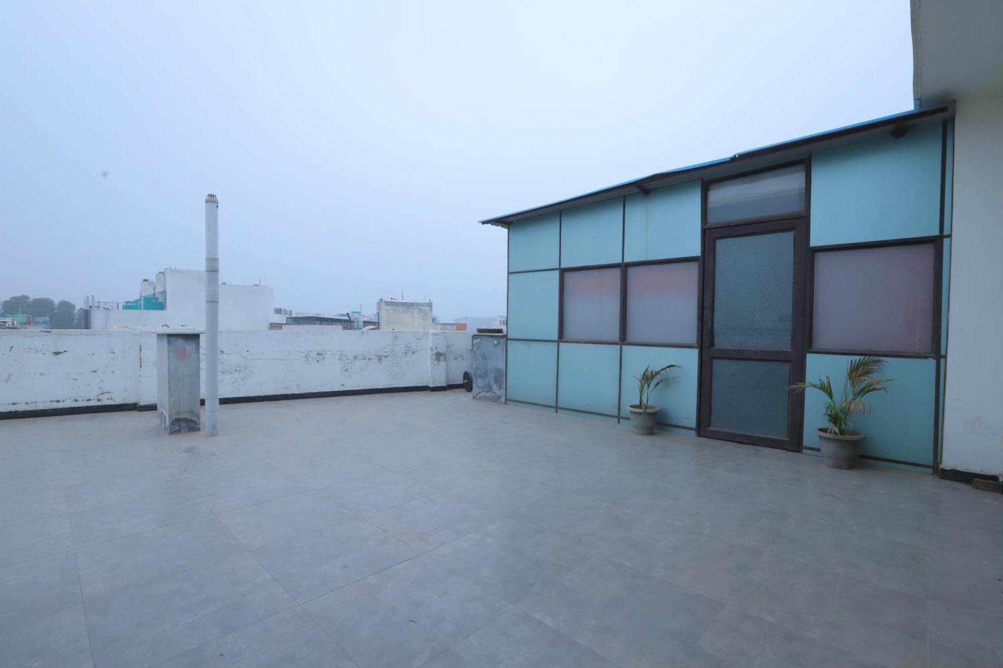Hotel Almora Inn - Near By Delhi International Airport - With Free Airport Pickup And Drop Нью-Делі Екстер'єр фото