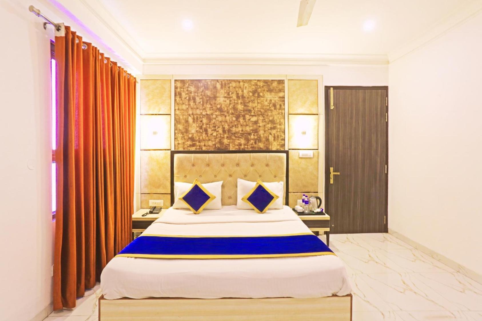 Hotel Almora Inn - Near By Delhi International Airport - With Free Airport Pickup And Drop Нью-Делі Екстер'єр фото
